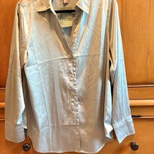 H&M Women’s Sage Shirt/Blouse. NWT